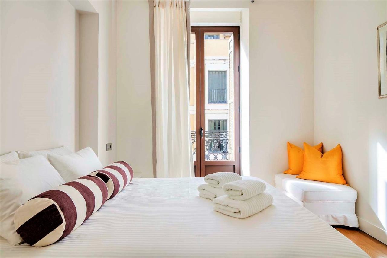Sebastian Souviron Suites In Malaga By Solaga Holiday Homes Exterior photo