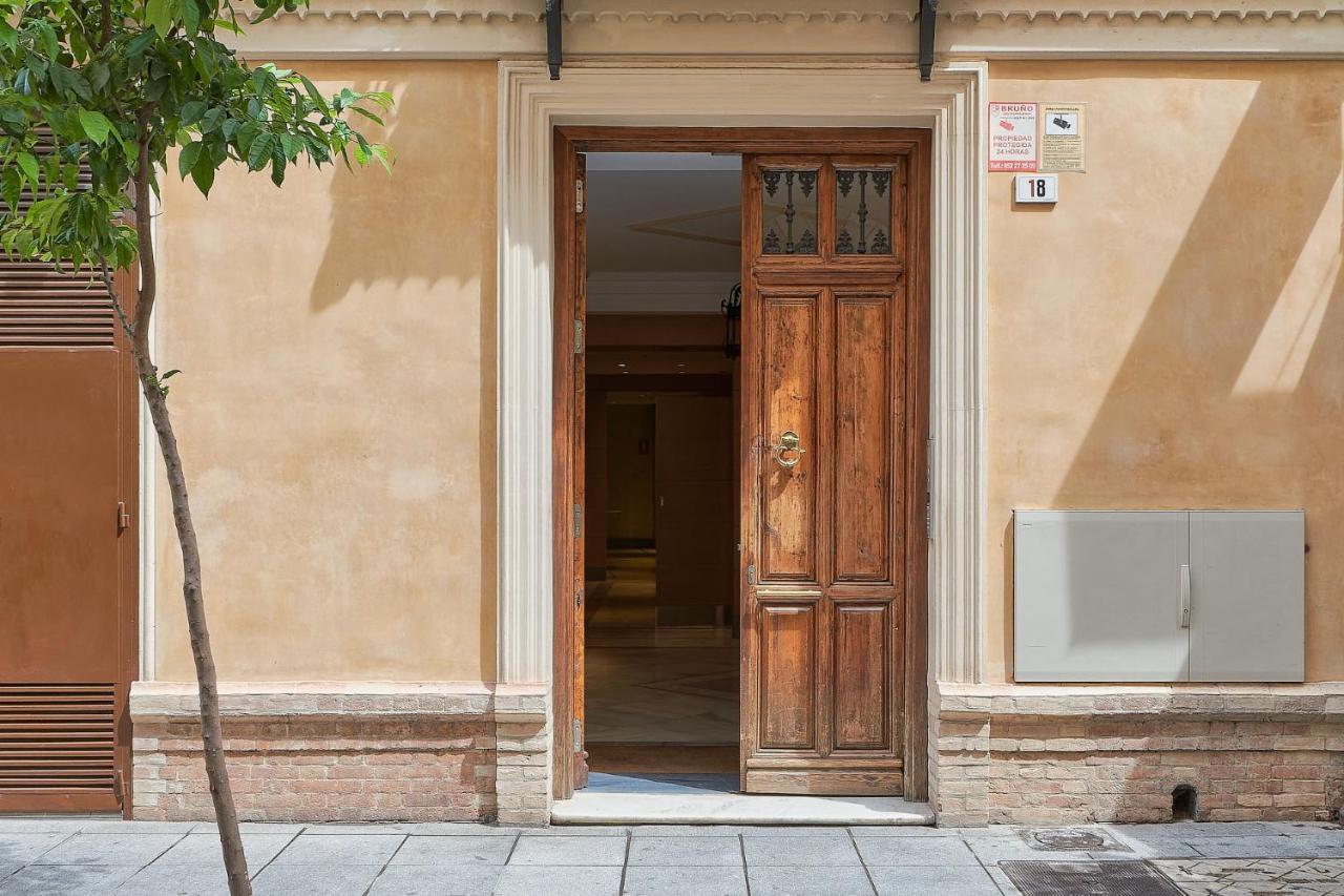 Sebastian Souviron Suites In Malaga By Solaga Holiday Homes Exterior photo